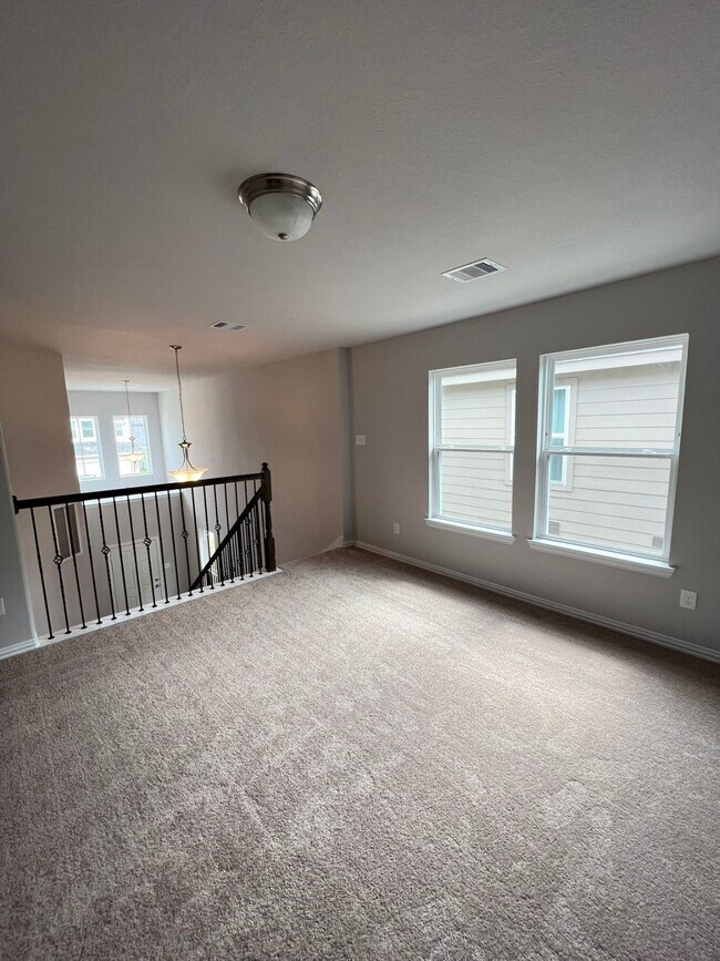 Building Photo - 15446 Islandview Ln