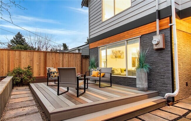 Building Photo - 9250 15th Ave SW