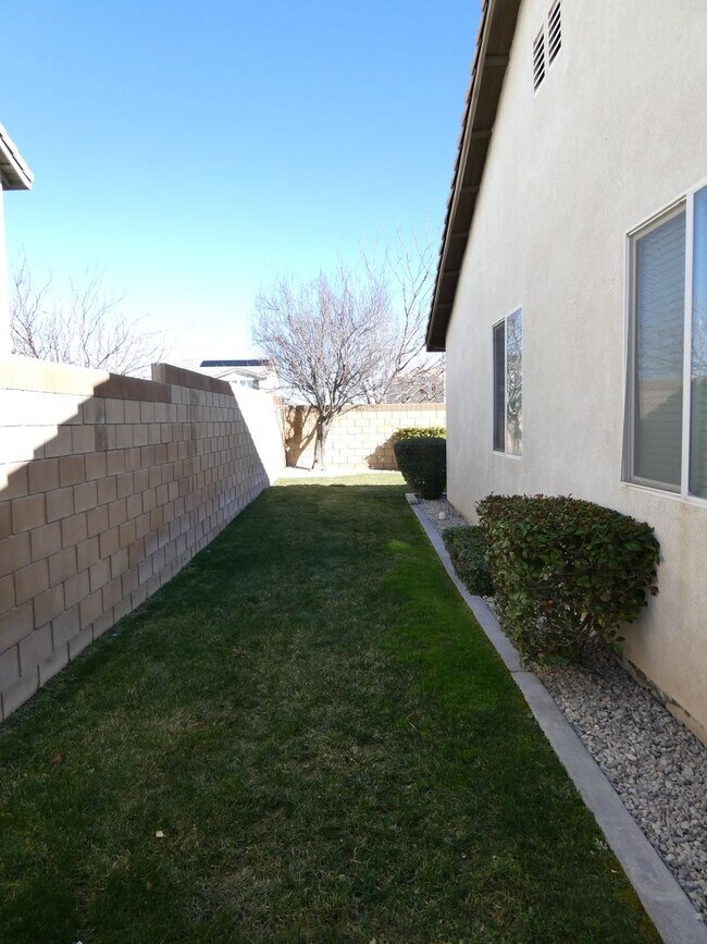 Building Photo - COMING SOON! Charming 4-Bedroom Single-Story Home in Lancaster!