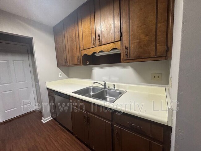 Building Photo - 1445 Willow Bend Way