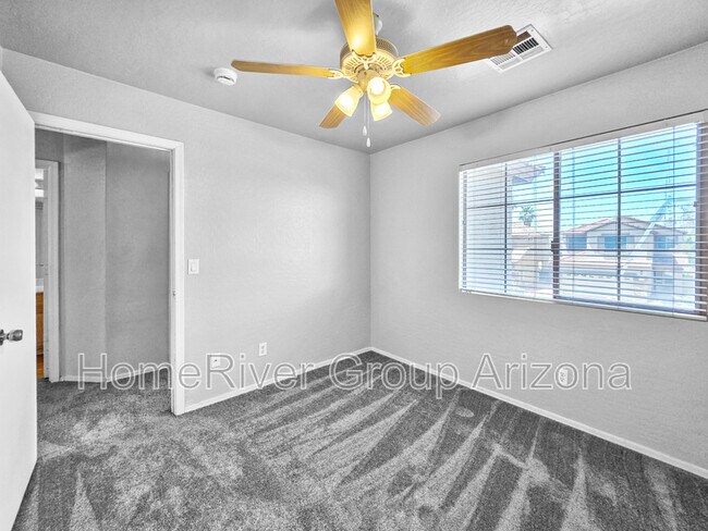 Building Photo - 11365 W Yuma St
