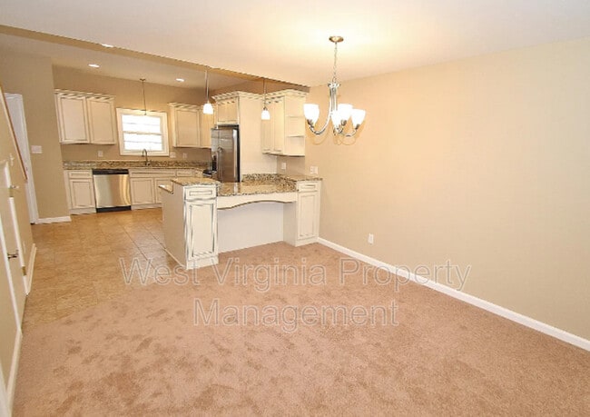 Building Photo - 198 Blackbird Village Cir