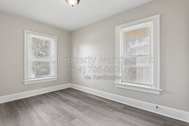 Building Photo - 132 S Richardson Ave