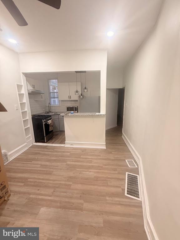 Building Photo - 504 N 57th St