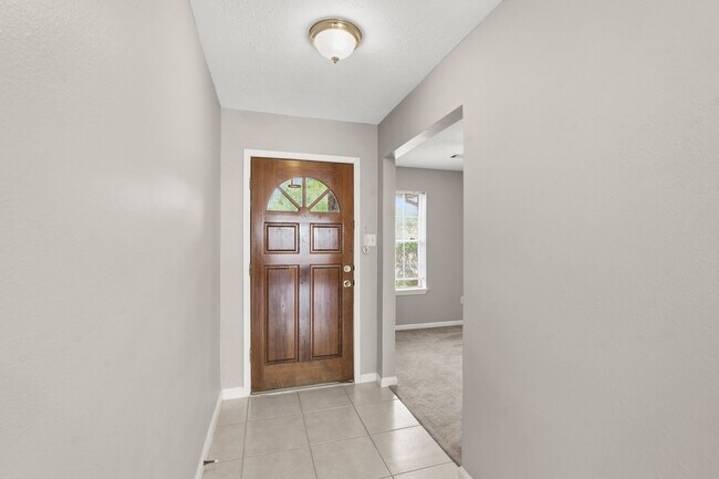 Building Photo - 21507 Bridgewater Pointe