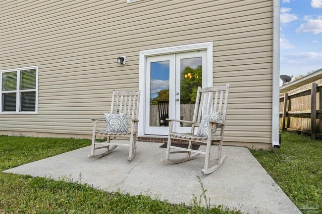 Building Photo - 499 Portside Dr