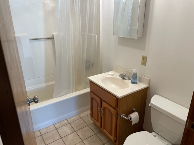 Building Photo - 210 3rd St