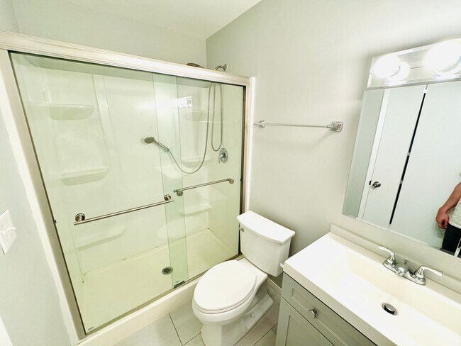 Building Photo - Cerritos, home