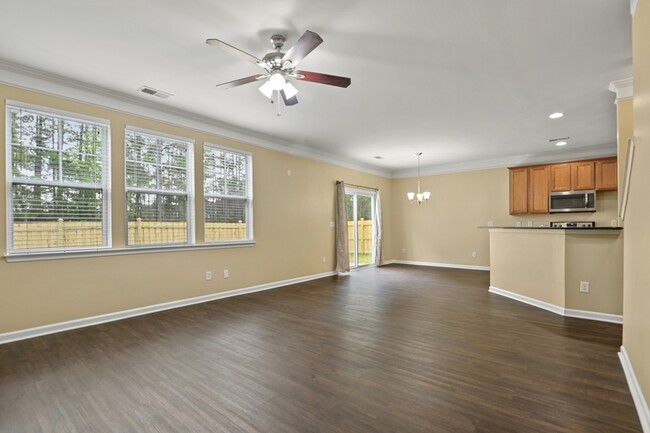 Building Photo - 363 Sanctuary Park Dr