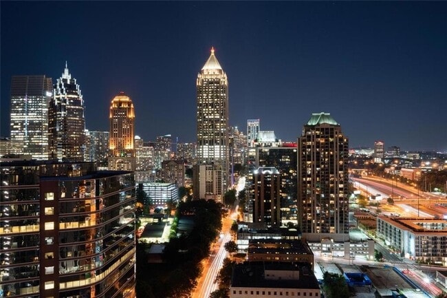 Building Photo - 1400 W Peachtree St NW