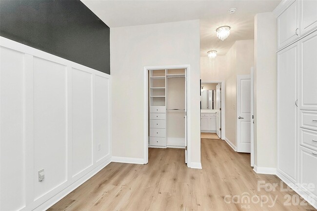 Building Photo - 450 New Bern Station Ct