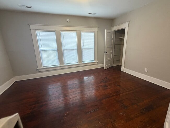 Building Photo - 1708 Faraon St