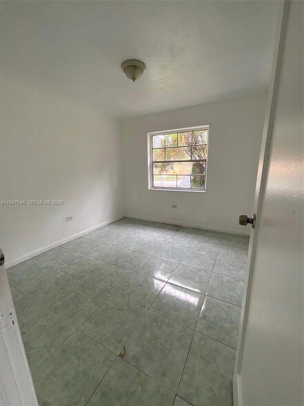 Building Photo - 1240 NE 143rd St