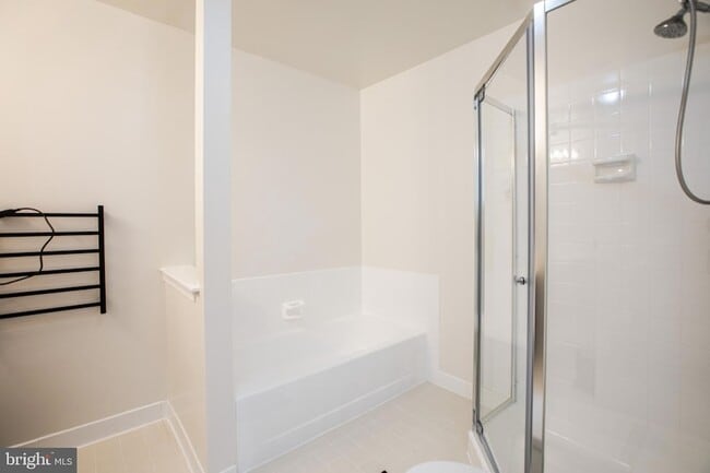 Building Photo - 297 Andover Pl