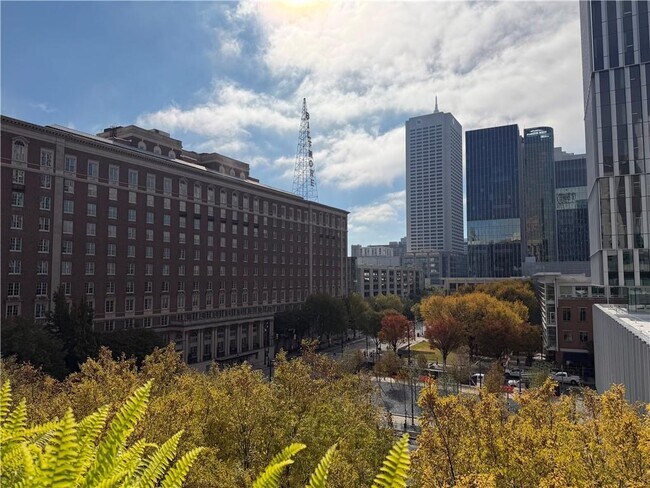 Building Photo - 845 Spring St NW