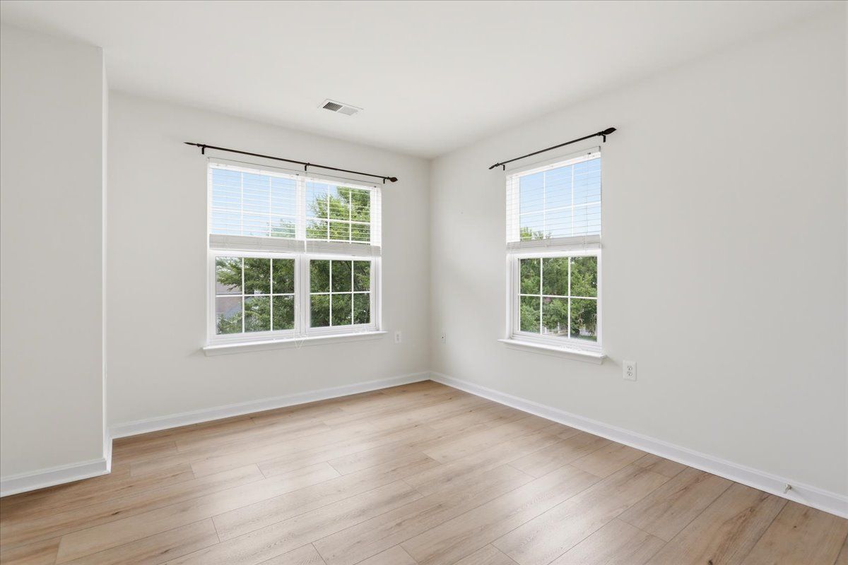 Building Photo - 341 Bullskin St