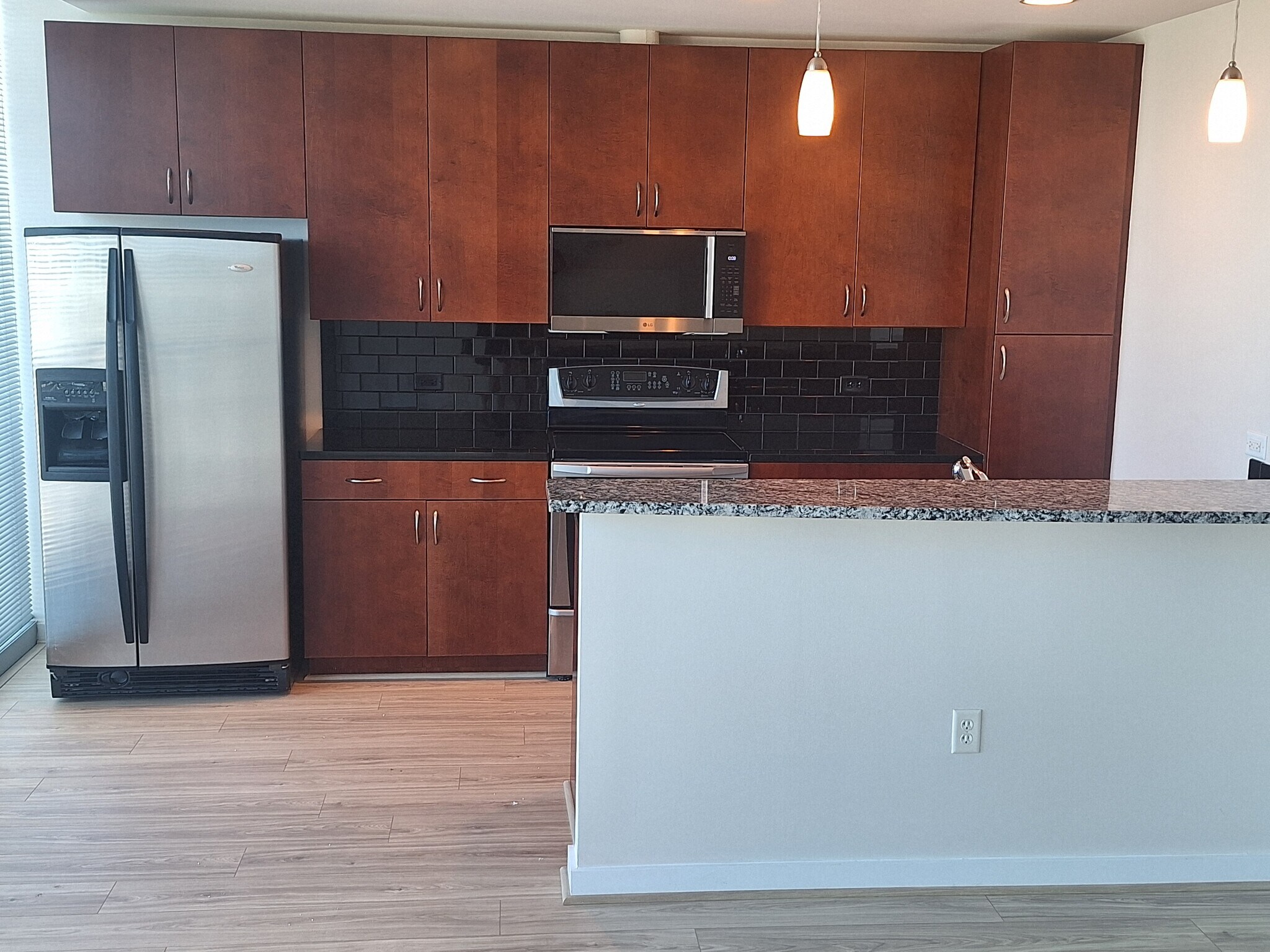 Kitchen - 777 N Ashley Dr
