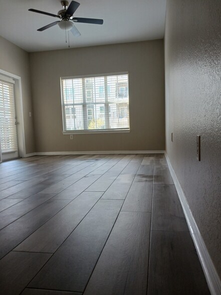 Living Room - 200 4th Ave S