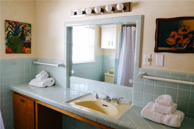 Building Photo - 1201 N Woolsey Ave