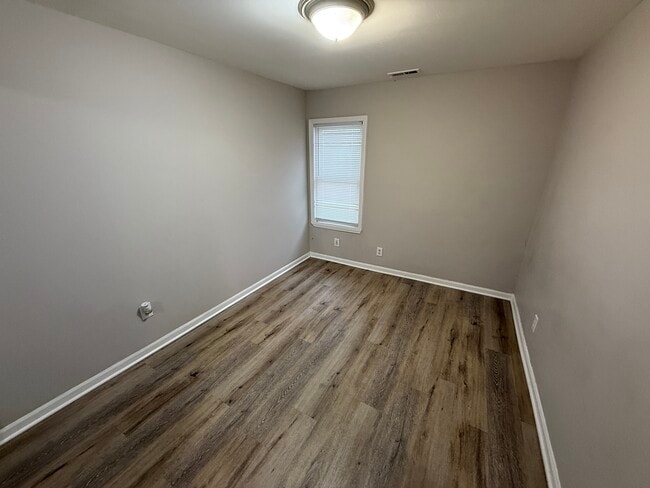 Building Photo - 21974 Elroy Ave