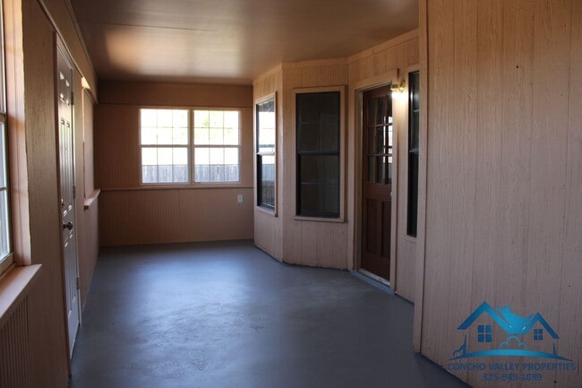 Building Photo - For Rent - 3 Bed/ 2 Bath in Capitol Heights