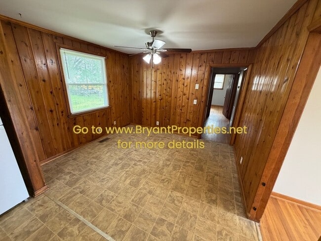 Building Photo - Single Home