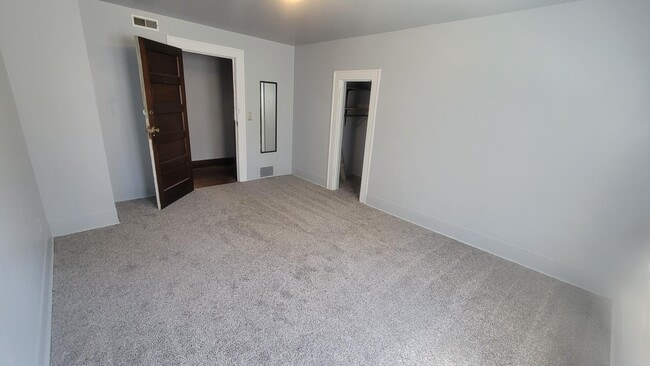 Building Photo - 20 N Willow St