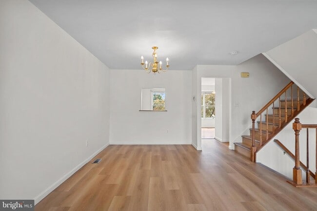 Building Photo - 6591 Ewald Ct