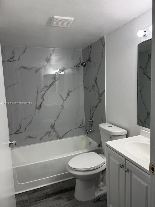 Building Photo - 15610 SW 80th St