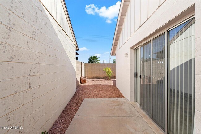 Building Photo - 8037 N 40th Ave