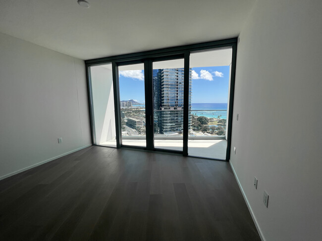 Living Room - 1000 Auahi St