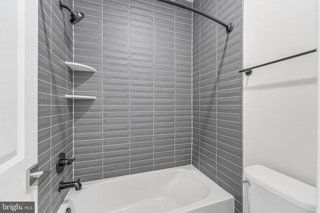 Building Photo - 44592 Strabane Ter