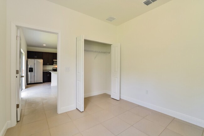 Building Photo - 15862 SW 27th Avenue Rd, Ocala, FL