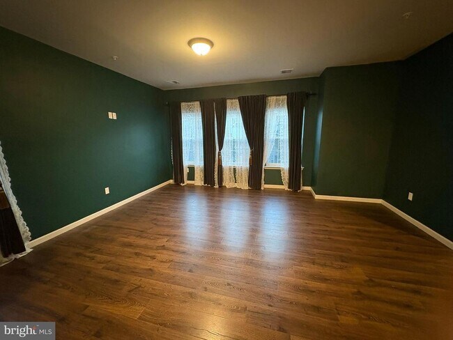 Building Photo - 3098 Goshen Dr