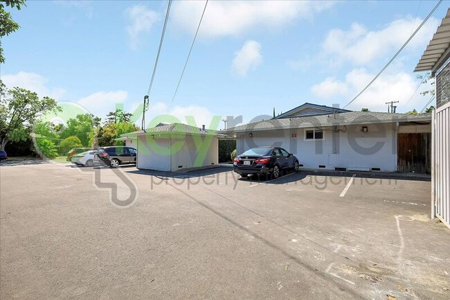 Building Photo - 6705 Greenback Ln