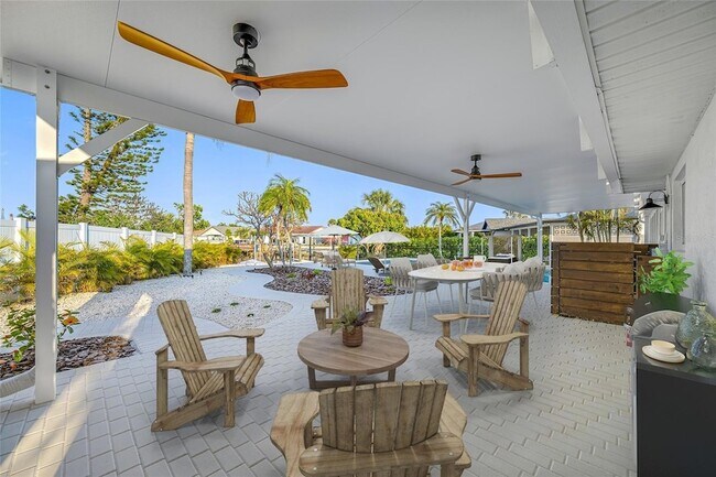 Building Photo - 1029 Bal Harbour Dr