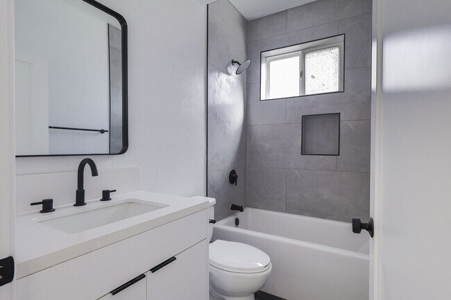 Building Photo - New Construction Townhome | 3 Bed + 3 Bath...