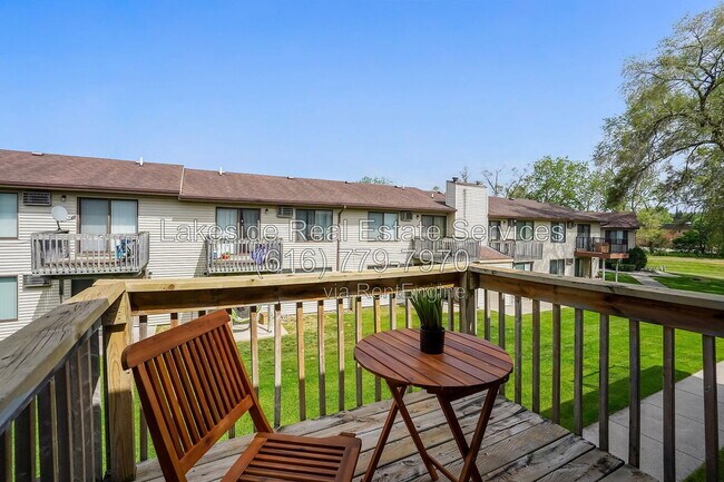 Building Photo - 3484 Wallace Ct SW
