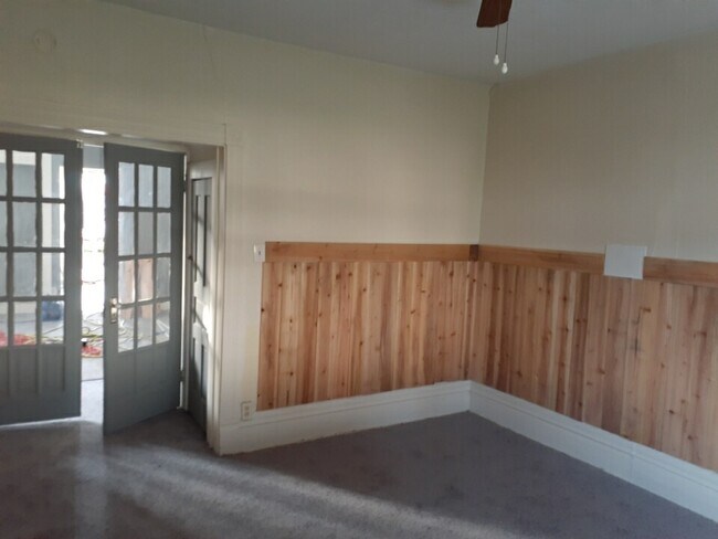 Primary Photo - 7121 Harrison Ave