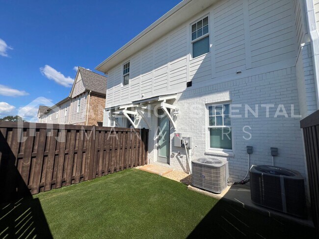 Building Photo - Home for rent in Hoover! Available to View Now!!!