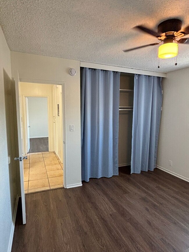 Building Photo - Spacious 4 Bed/2 Bath  Apartment for Rent in San Pedro