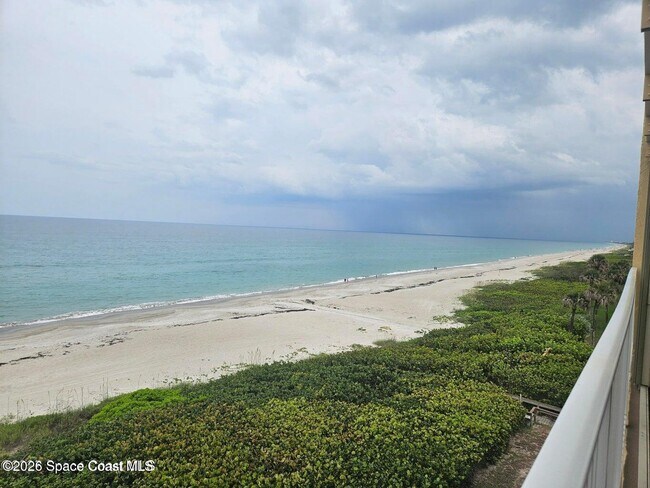 Building Photo - 1095 N Hwy A1A