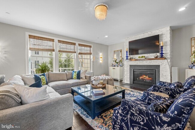 Building Photo - 407 Berlo Ln