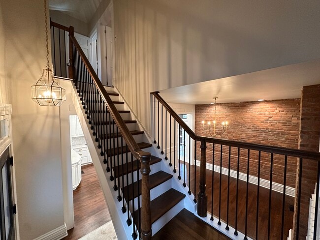 Building Photo - 67 E Mithoff St