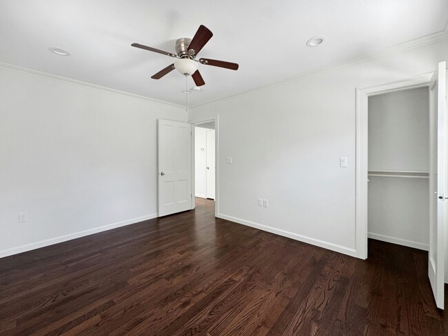 Building Photo - 445 Alviso St
