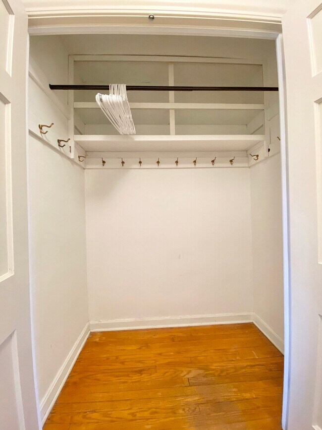 Building Photo - 16225 Glynn Rd