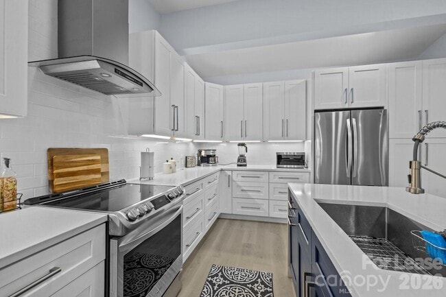 Building Photo - 8609 Cedarbrook Dr