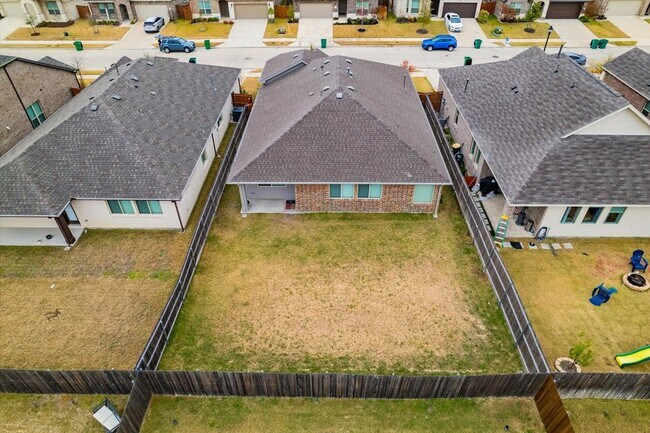 Building Photo - 3225 Sioux Trl