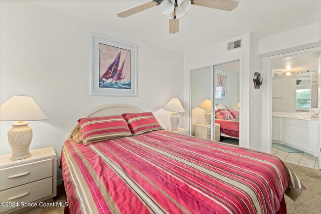 Building Photo - 8700 Ridgewood Ave