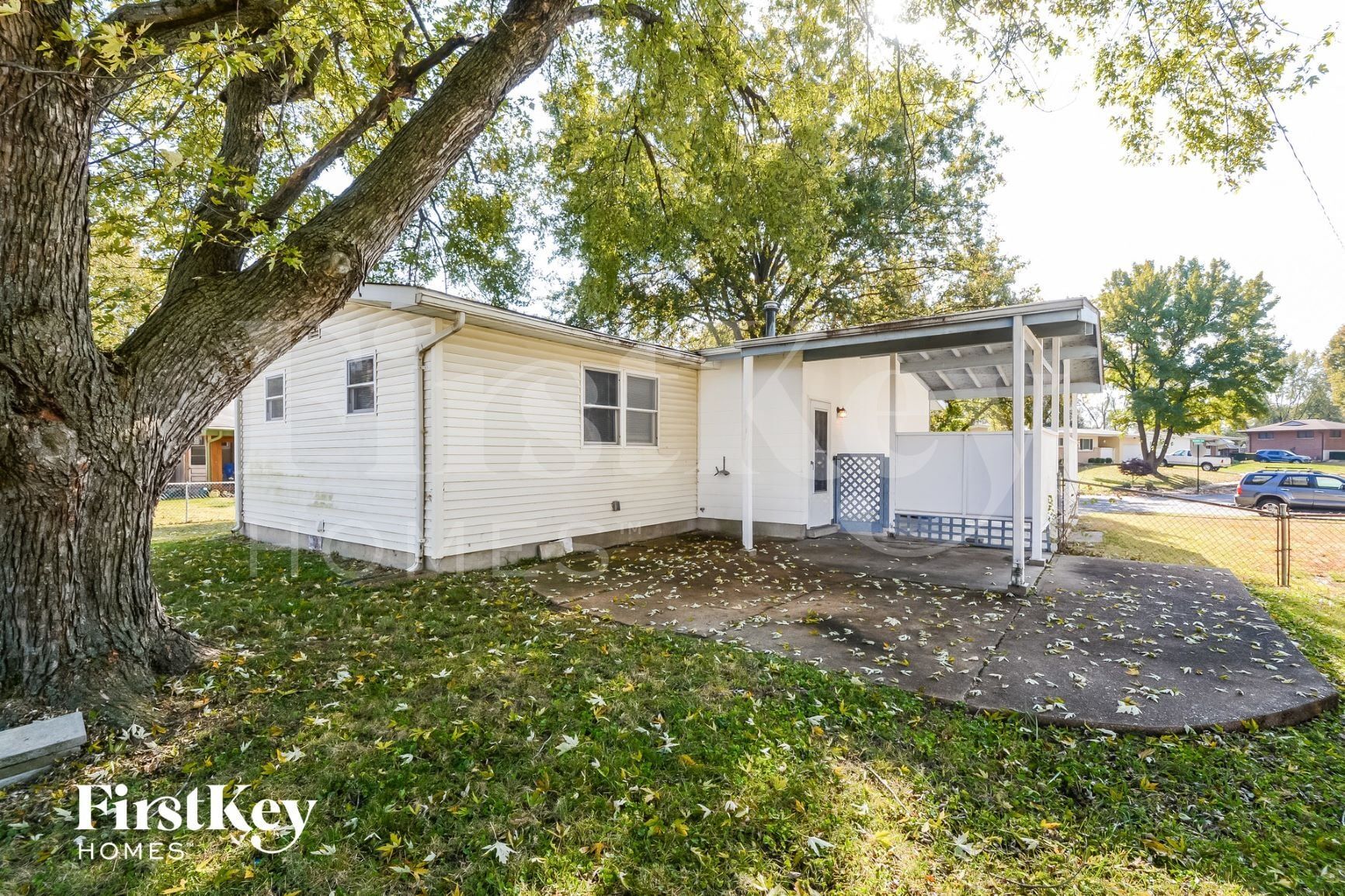 Building Photo - 385 Humes Ln